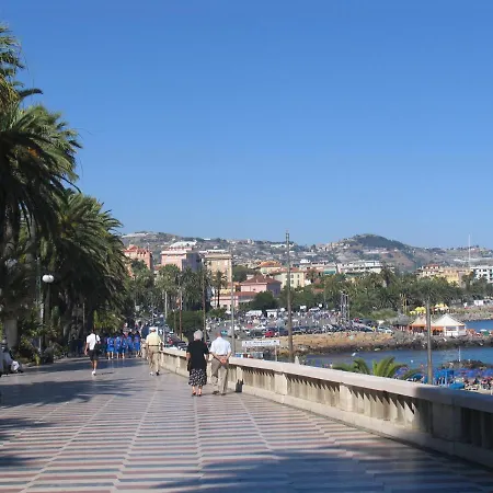Piro Centro Con Box Privato San Remo