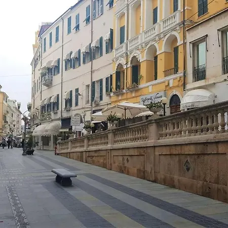Piro Centro Con Box Privato San Remo