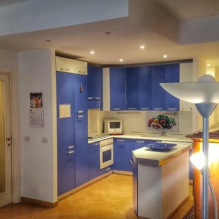 Piro Centro Con Box Privato Hébergement de vacances San Remo